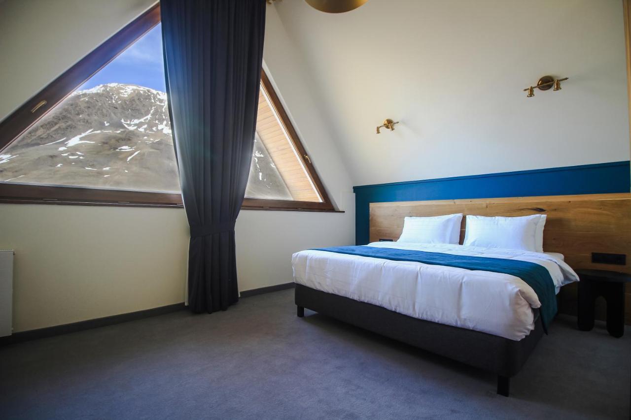 Suatis Resort Kazbegi Exteriör bild