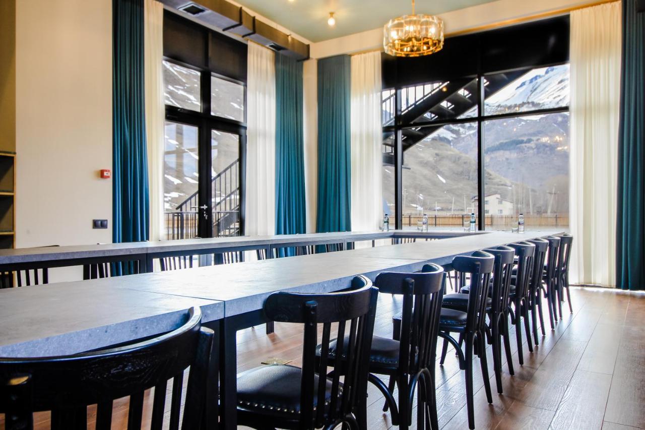 Suatis Resort Kazbegi Exteriör bild