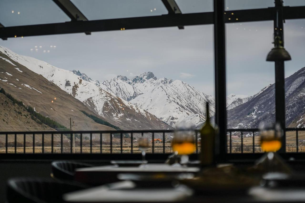Suatis Resort Kazbegi Exteriör bild