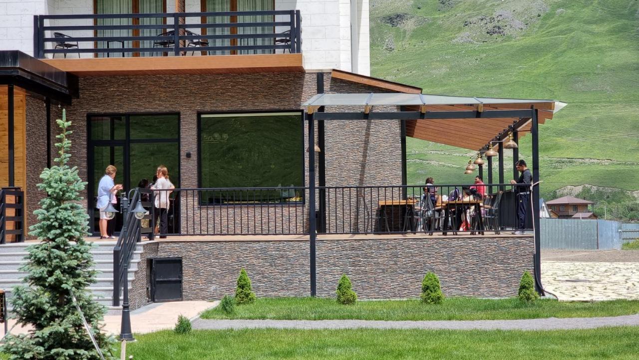 Suatis Resort Kazbegi Exteriör bild