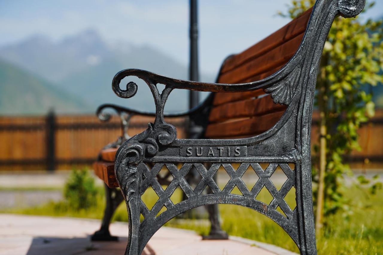 Suatis Resort Kazbegi Exteriör bild