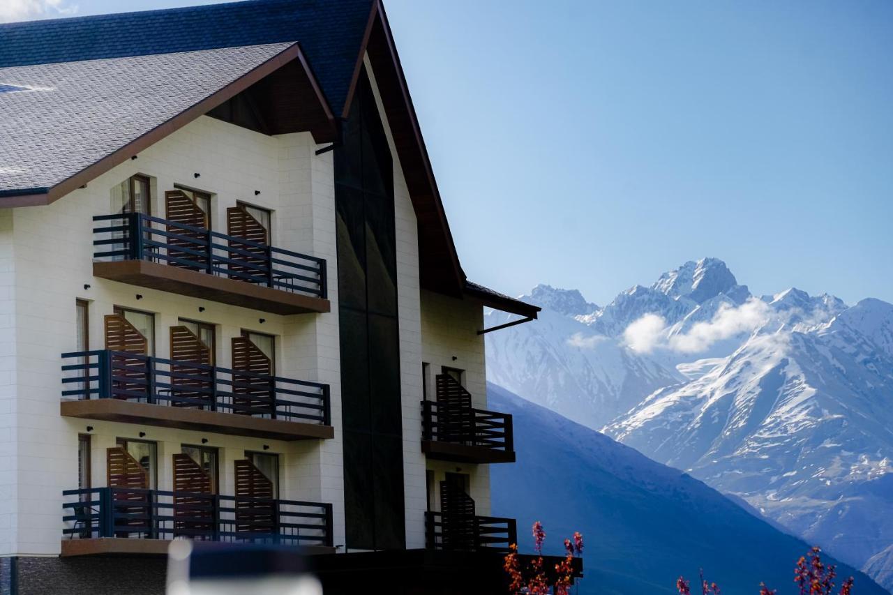 Suatis Resort Kazbegi Exteriör bild